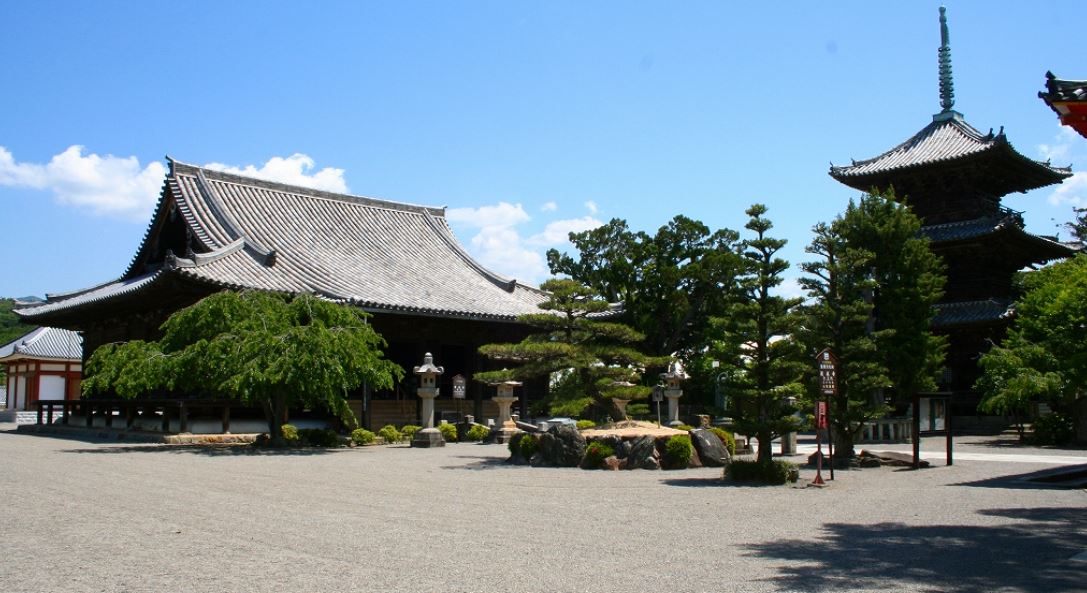 和歌山県最古のお寺　道成寺