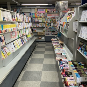 御坊市の地元密着型本屋「いろは書房」