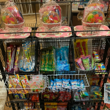 手作り雑貨と駄菓子が楽しめる御坊市の人気店 ラムネ